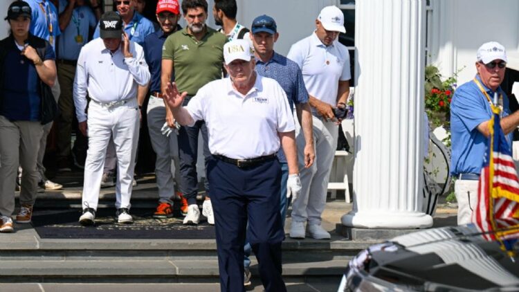 Fuerzas de EU interceptan dos aviones que violaron el espacio aéreo restringido por la presencia de Trump