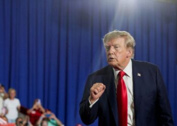 «¡Se acabó!»: Trump acusa a Canadá de imponer altos aranceles a los agricultores de EU