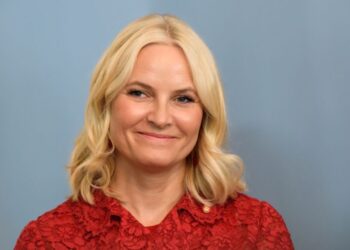 Mette-Marit asume la Corona noruega con un pasado marcado por problemas pulmonares y polémicas familiares