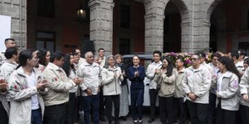 Claudia Sheinbaum presenta el minivehículo Olinia Carga; la convocatoria para su producción se publica en septiembre