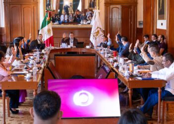 Condona Toluca pago de derechos a los artesanos del Alfeñique y participantes de la Feria de la Enchilada