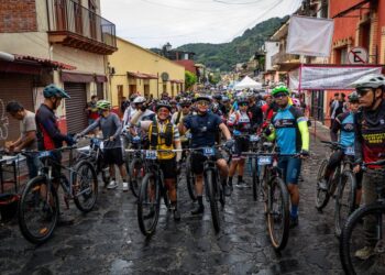 Reúne Reto Morelos a más de 500 ciclistas y activa la oferta turística de Tepoztlán
