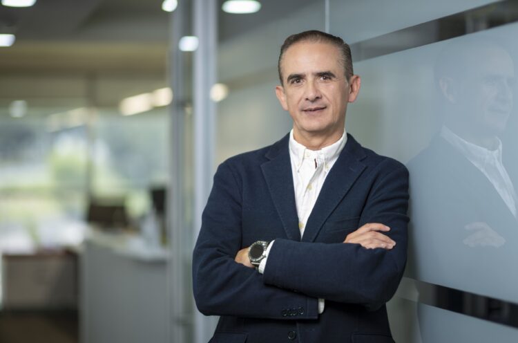 Hitachi Vantara nombra a César Zurita como director comercial para México