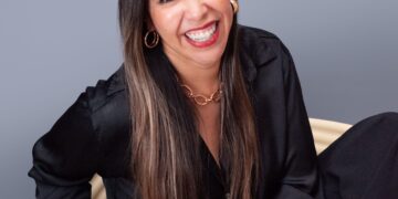 Laura Bringas: «el nuevo analfabetismo digital es tener redes sociales y no saber utilizarlas»