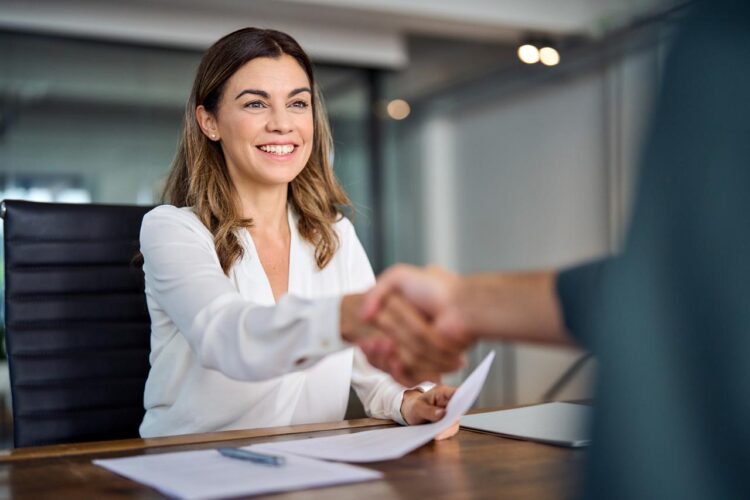 Del diploma a la evidencia: así cambia la contratación de talento joven