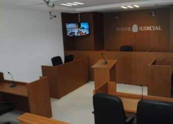 INTERPOL LO TRAJO, PERO SIGUE EN LIBERTAD: JUEZ SEGOVIA Y VÍNCULO SEÑALADO CON LANDY PAMPLONA, BAJO ESCRUTINIO EN CASO THEOJARIS