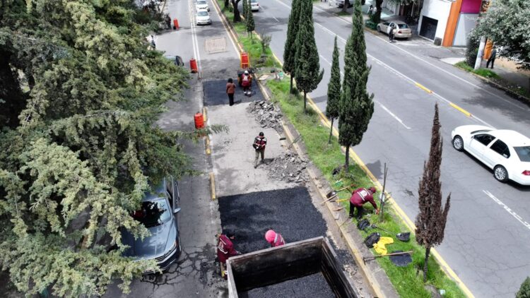 Invita Ricardo Moreno a las y los vecinos prever tiempos de traslado y usar vías alternas por labores de bacheo
