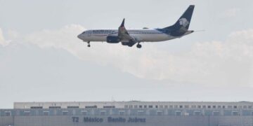 Alertan sobre posible filtración de datos personales del sistema de Aeroméxico