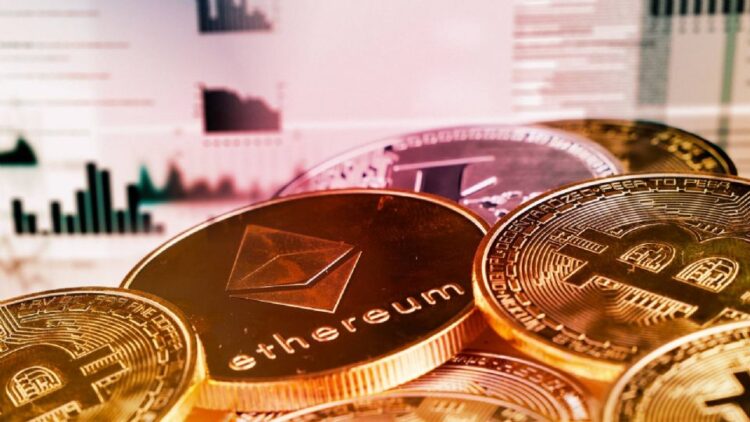 Crimen organizado se moderniza: usa criptomonedas, mensajería cifrada e IA para lavar dinero, alerta el GAFI