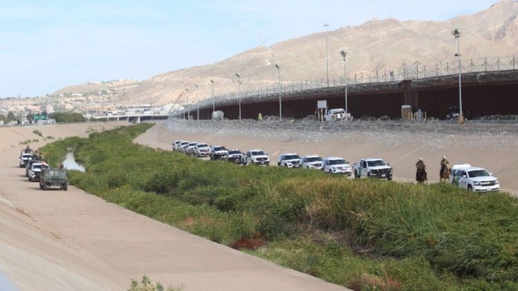 Drones usados por grupos criminales en la frontera con EU son comerciales, asegura Defensa