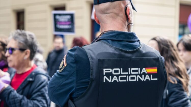 Policía española detiene a uno de los 12 más buscados del Reino Unido, requerido por estafa y lavado de dinero