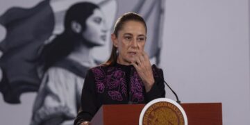 “Se siguió la orden del juez”: Sheinbaum responde por las 40 horas que tomó el traslado de Ernesto Ruffo a Ensenada