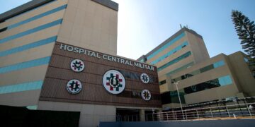 SANIDAD MILITAR: ¿QUIÉN PONE ORDEN EN LAS COMPRAS DE MEDICAMENTOS?