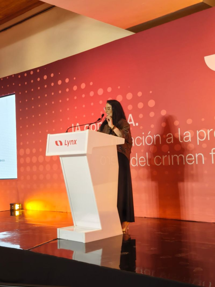 Banca, fintech y gremios, en foro de Lynx: IA y colaboración, claves para frenar el fraude en México