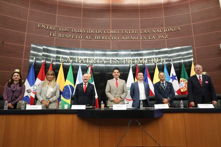 Llama Reyes Carmona a aprobar minuta que crea el Registro Nacional de Enfermedades Raras
