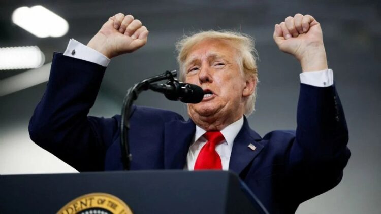 Elecciones intermedias: Trump viaja a Kansas para apoyar al candidato republicano al Senado