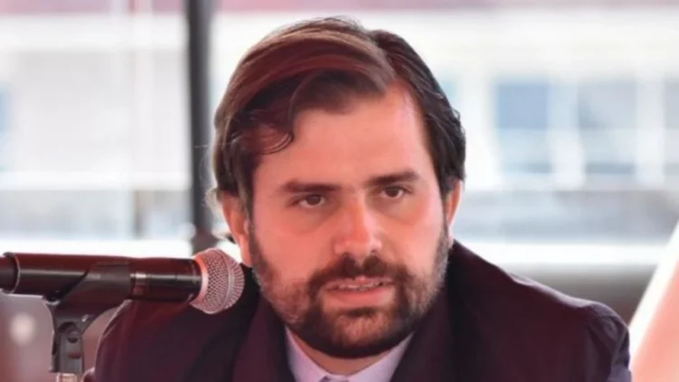 Sin acuerdo diálogo con trabajadores y autoridades de IMSS Bienestar; exigen renuncia de su director Alejandro Svarch