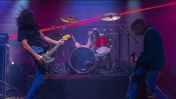 The Buzz Lovers lleva el espíritu de Nirvana a una noche de rock en La Maraka