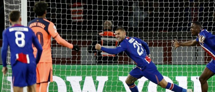 PSG se impone en casa y termina con el invicto del Barcelona