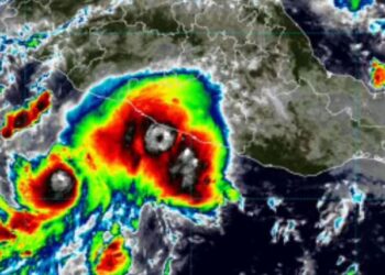 Tormenta tropical ‘Simón’ provoca cierre de puertos en Michoacán y Guerrero
